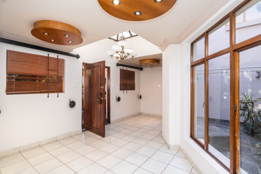 5 Bedroom Property for Sale in Birdwood Estate North West